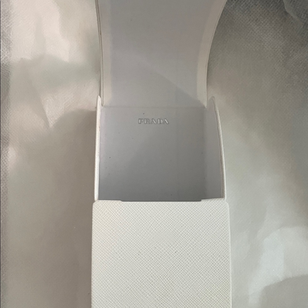Prada White Leather Sunglass Case - Picture 2 of 4